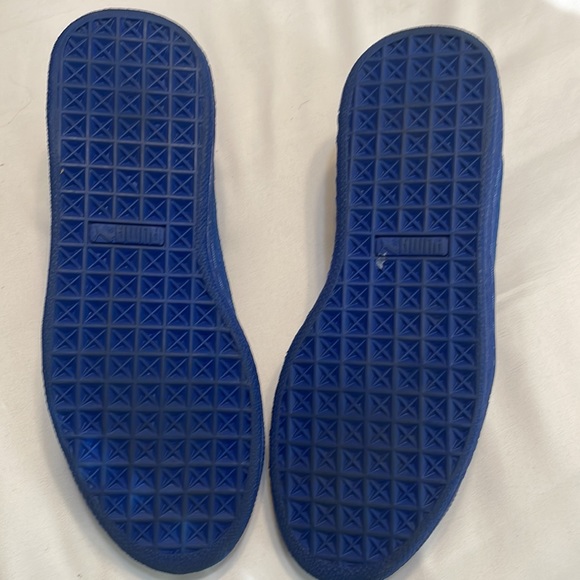 PUMA ROYAL ELECTRIC BLUE SUEDE SNEAKERS SIZE 6,GENTLY USED,SMOKE FREE HOME - Picture 2 of 7